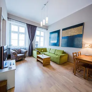 Good Night In - Aries , Breslau Polen